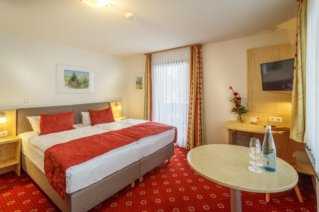 Hotel Bartlehof Schluchsee Buitenkant foto