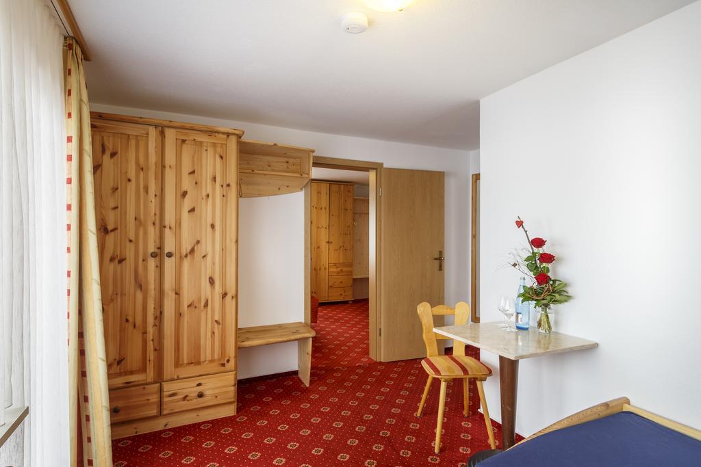 Hotel Bartlehof Schluchsee Buitenkant foto